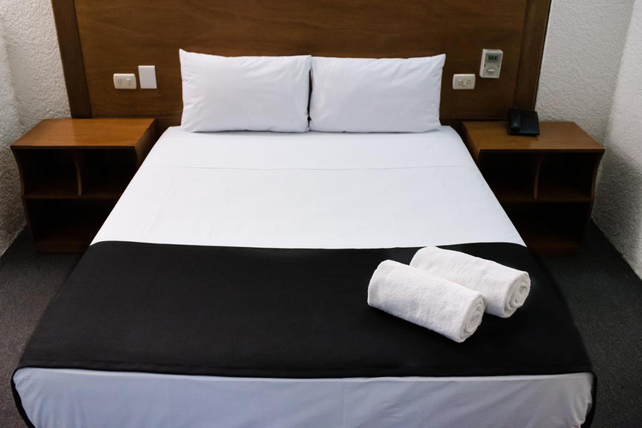 Hotel Central Irapuato - Hotel En Irapuato Kültér fotó
